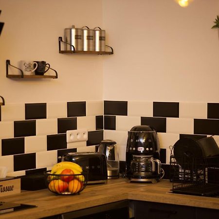 Appartamento Beau T3 Style Industriel N20 Orly Paris Wifi Underground Industry La Ville-du-Bois Esterno foto