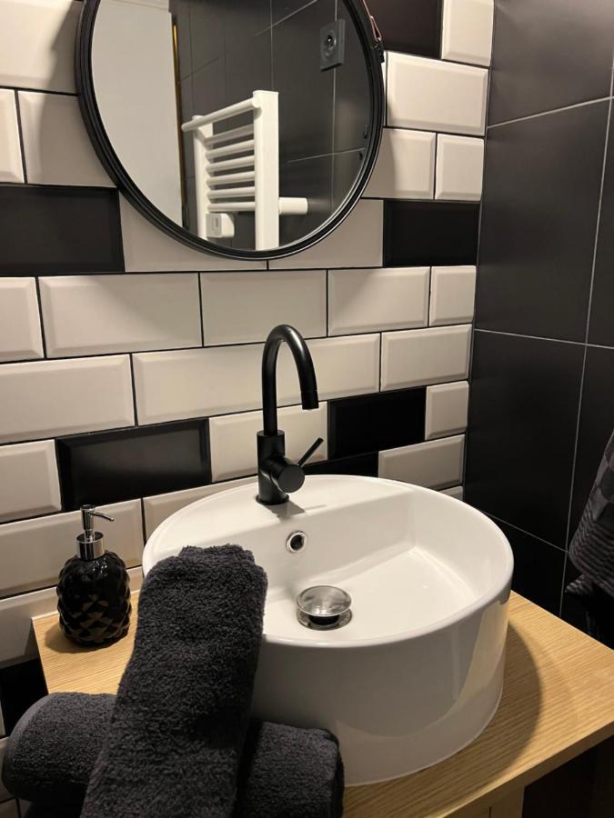 Appartamento Beau T3 Style Industriel N20 Orly Paris Wifi Underground Industry La Ville-du-Bois Esterno foto