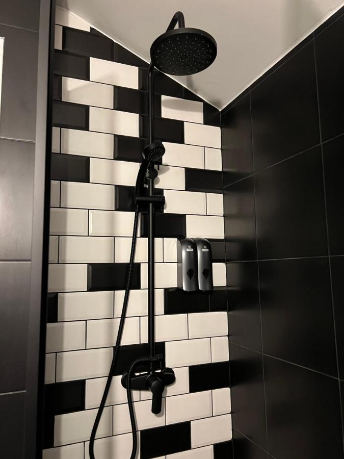 Appartamento Beau T3 Style Industriel N20 Orly Paris Wifi Underground Industry La Ville-du-Bois Esterno foto